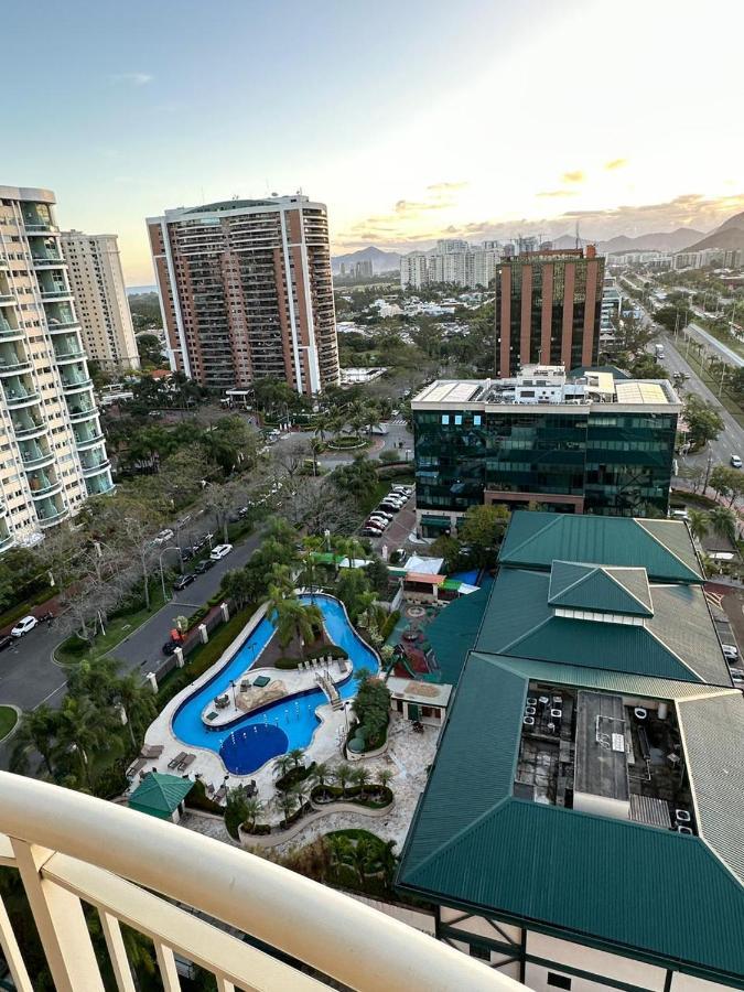Flat Com Vista Panoramica -15- Na Barra Da Tijuca - Estacionamento Gratuito - Frigobar - Ar Condicionado - Piscina - Academia - Balsa Para Praia Gratis - Varanda - Vista Parcial Mar E Lagoa Rio de Janeiro Ngoại thất bức ảnh