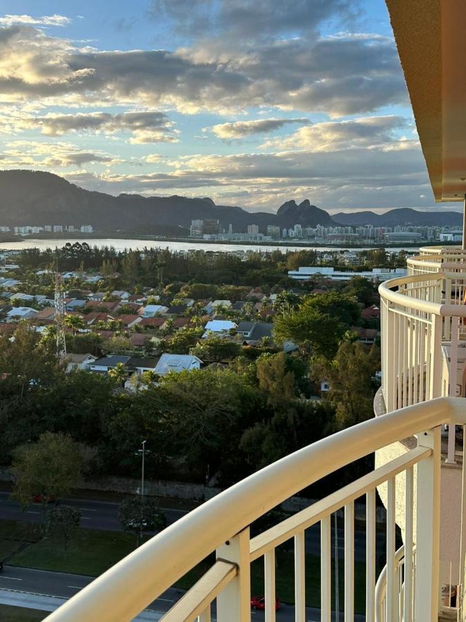 Flat Com Vista Panoramica -15- Na Barra Da Tijuca - Estacionamento Gratuito - Frigobar - Ar Condicionado - Piscina - Academia - Balsa Para Praia Gratis - Varanda - Vista Parcial Mar E Lagoa Rio de Janeiro Ngoại thất bức ảnh