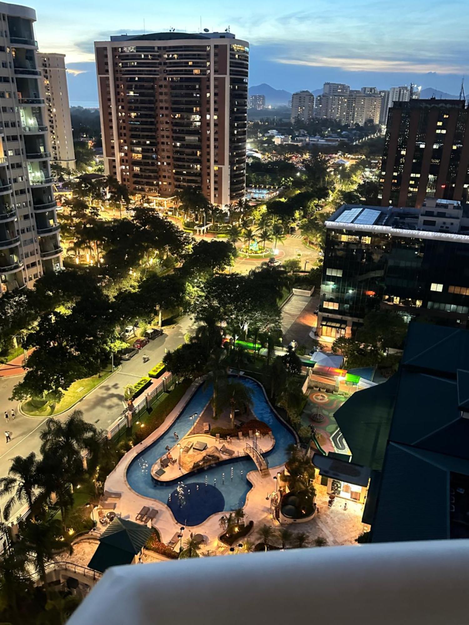 Flat Com Vista Panoramica -15- Na Barra Da Tijuca - Estacionamento Gratuito - Frigobar - Ar Condicionado - Piscina - Academia - Balsa Para Praia Gratis - Varanda - Vista Parcial Mar E Lagoa Rio de Janeiro Ngoại thất bức ảnh