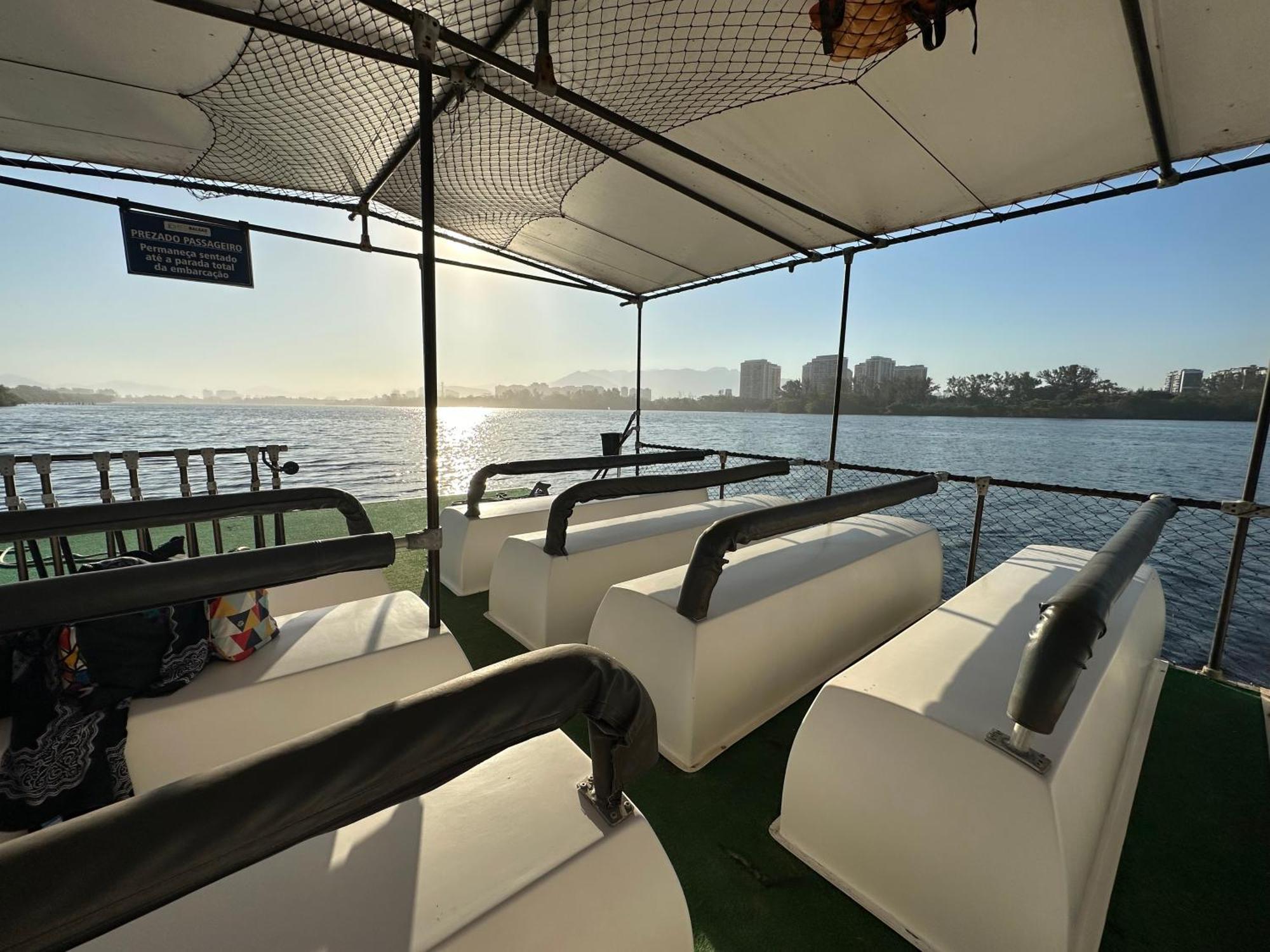 Flat Com Vista Panoramica -15- Na Barra Da Tijuca - Estacionamento Gratuito - Frigobar - Ar Condicionado - Piscina - Academia - Balsa Para Praia Gratis - Varanda - Vista Parcial Mar E Lagoa Rio de Janeiro Ngoại thất bức ảnh